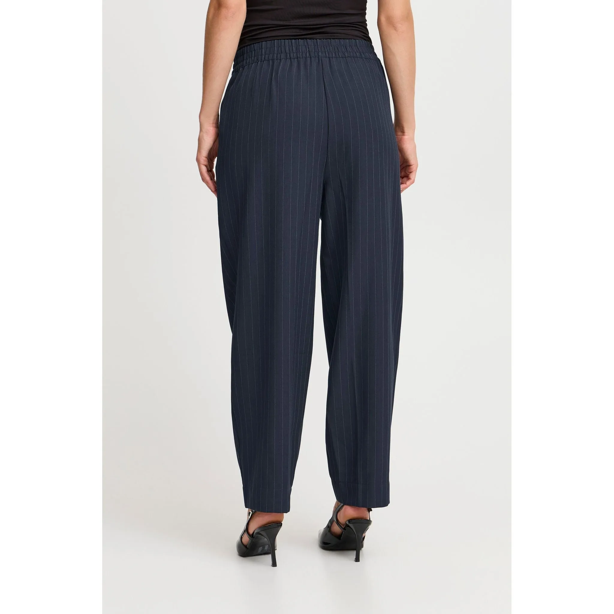 b.young Midde Barrel Pant