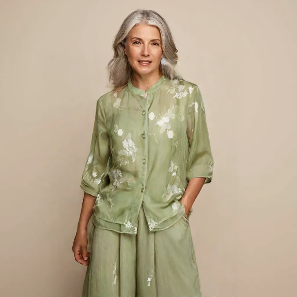 Lily - Floral Button Blouse